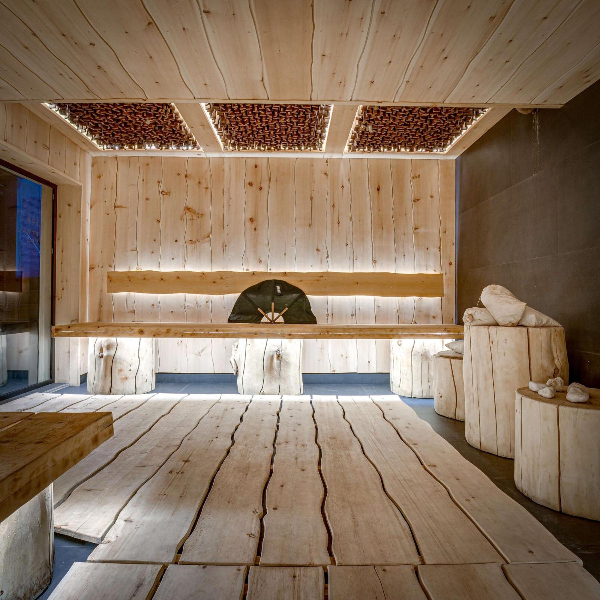 Sadu Hotel Almaty, A Member Of Radisson Individuals Exterior photo