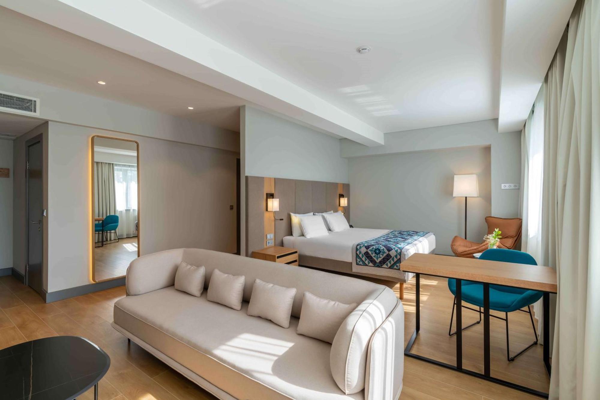 Sadu Hotel Almaty, A Member Of Radisson Individuals Exterior photo